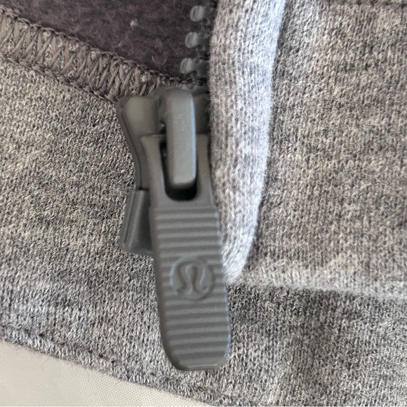LULULEMON Wind Down Fleece Jacket Heathered Grey Size 6 EUC - Picture 9 of 13